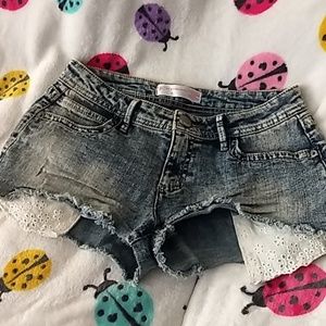 Never worn cute Daisy Duke shorts